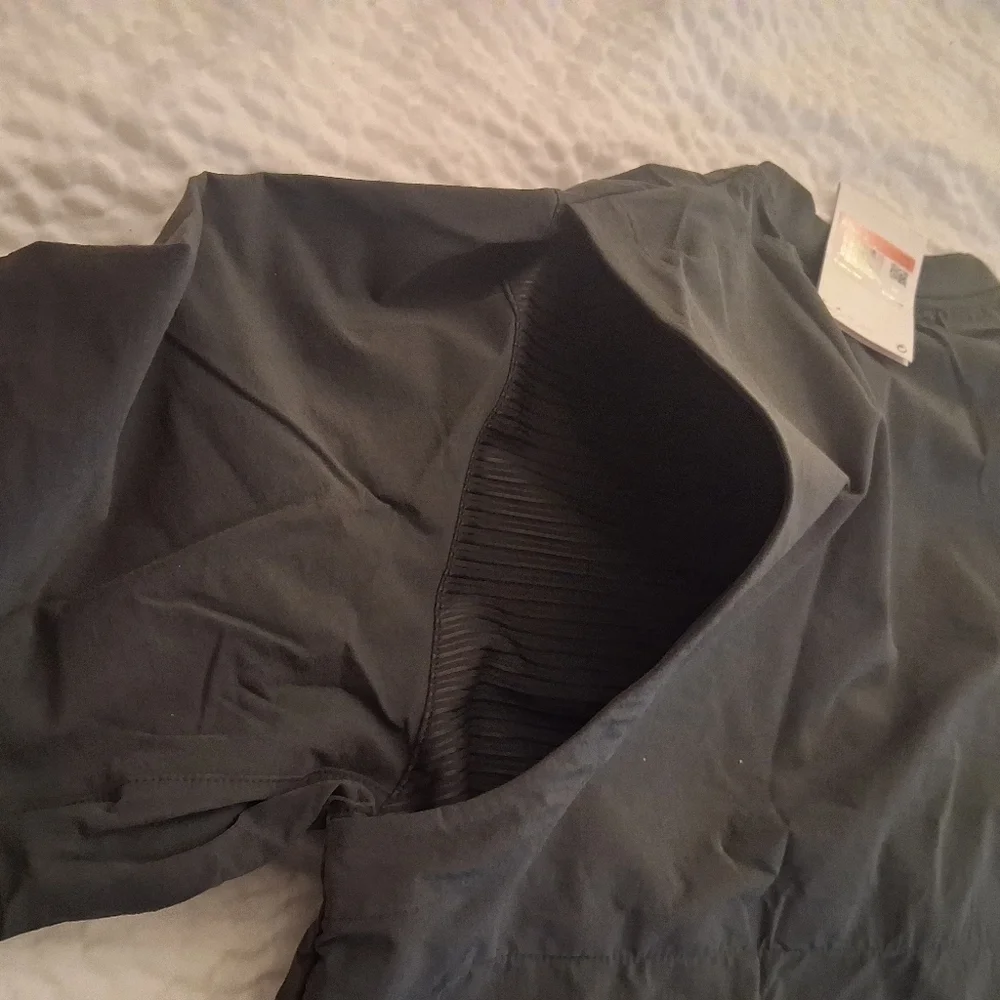 Nike Men's Dark Gray Long Sleeve Players Pullover - Picture 5 of 6